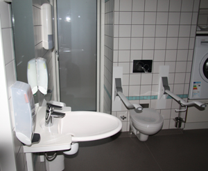 Accessible bathroom with Ropox SwingLine washbasin